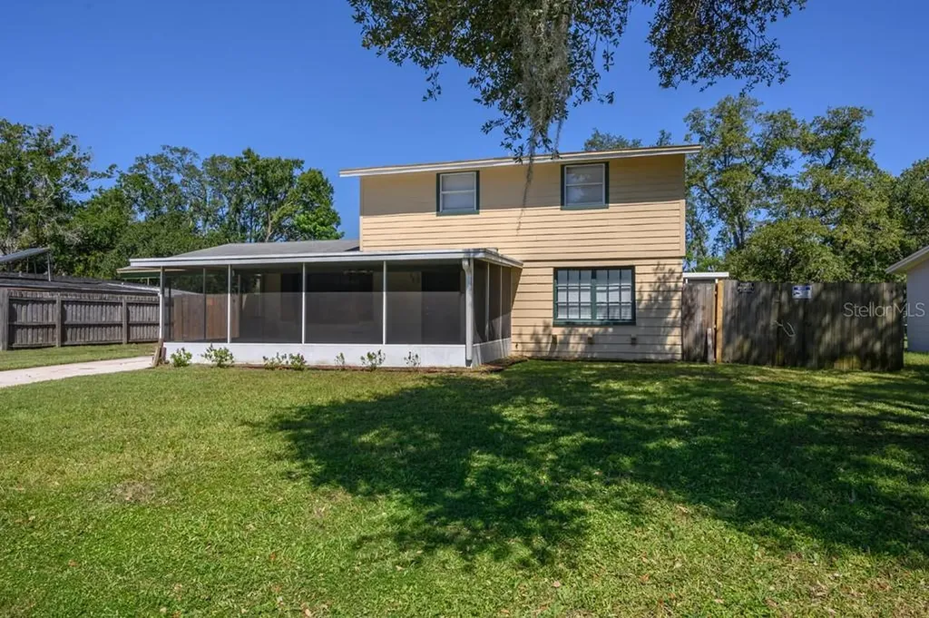 10502 Alambra Avenue Tampa FL 33619