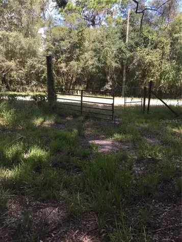 881 W County Line Road Zephyrhills FL 33540