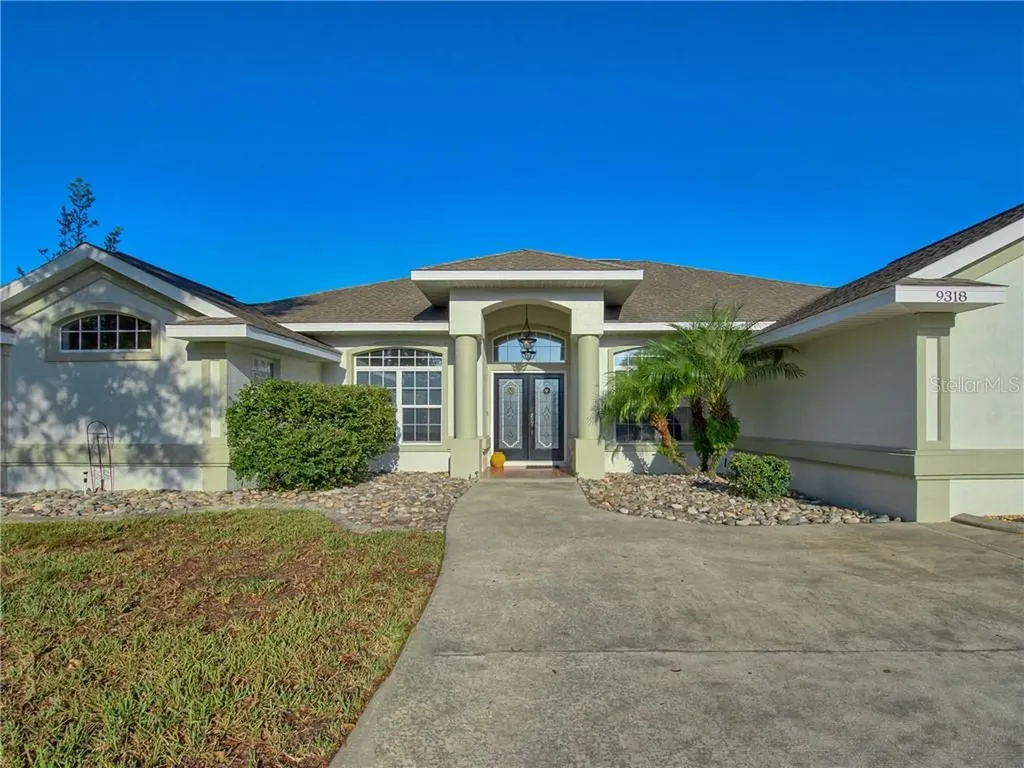 9318 County Road 125d Wildwood FL 34785