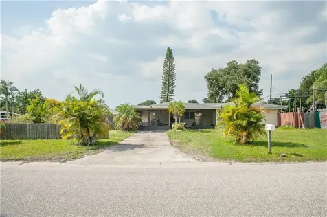 3503 Schwalbe Drive Sarasota FL 34235