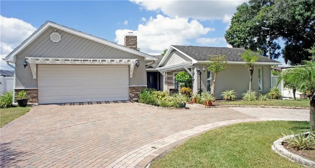8308 N Gomez Avenue Tampa FL 33614