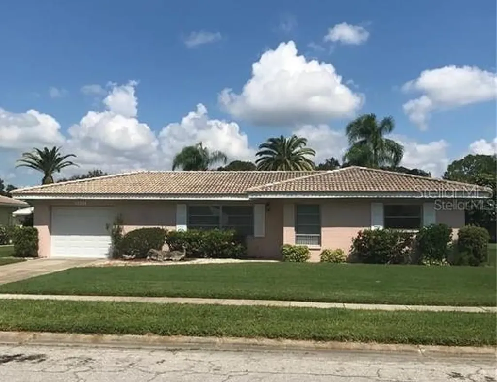 2437 Cass Street Sarasota FL 34231