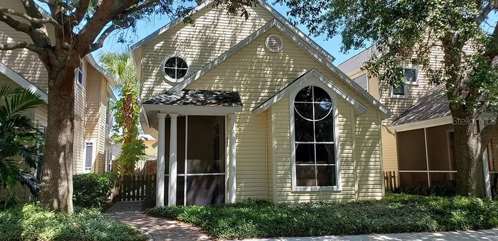437 14th Avenue N St Petersburg FL 33701