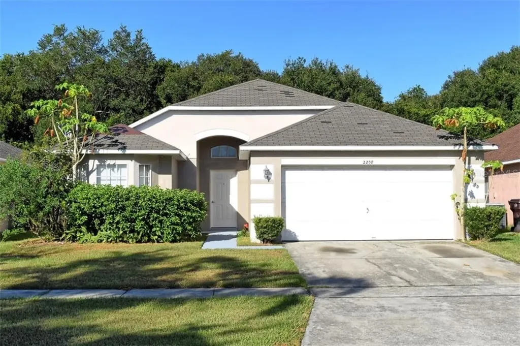2208 Mallard Creek Circle Kissimmee FL 34743