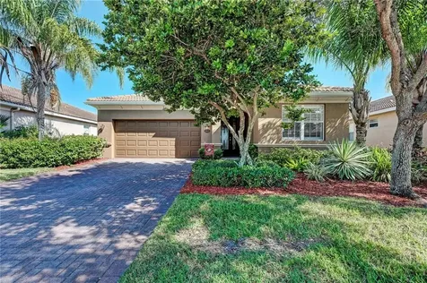 8815 Heritage Sound Drive Bradenton FL 34212