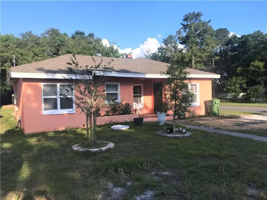 110 S Truett Street Leesburg FL 34748