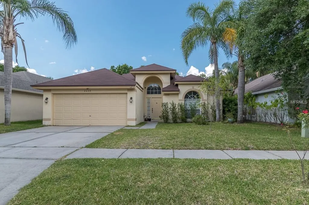 6609 Long Bay Lane Tampa FL 33615