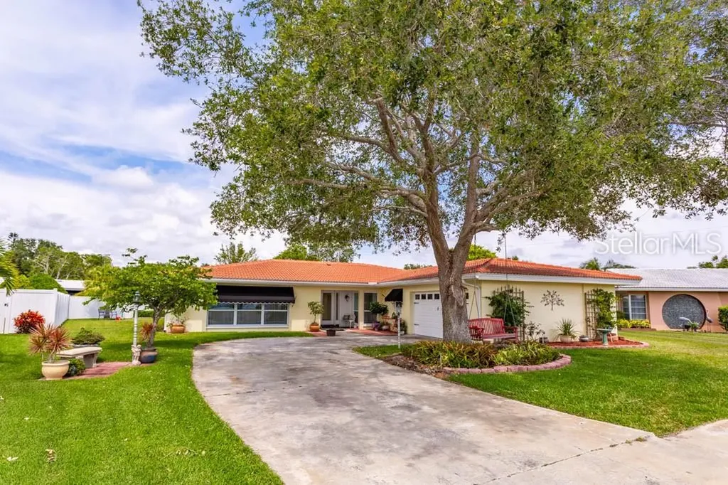 14827 Imperial Point Drive N Largo FL 33774