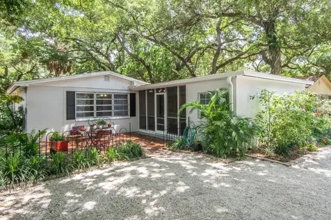 5324 S Russell Street Tampa FL 33611