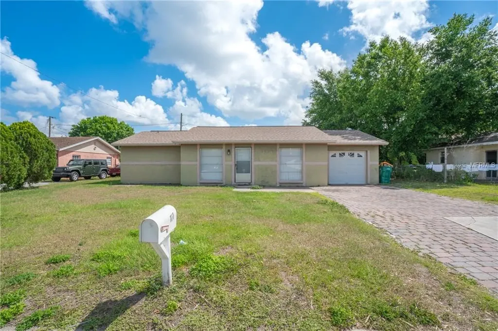 171 Floral Drive Kissimmee FL 34743