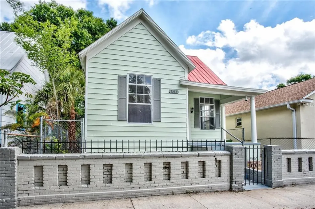 2323 W Beach Street Tampa FL 33607