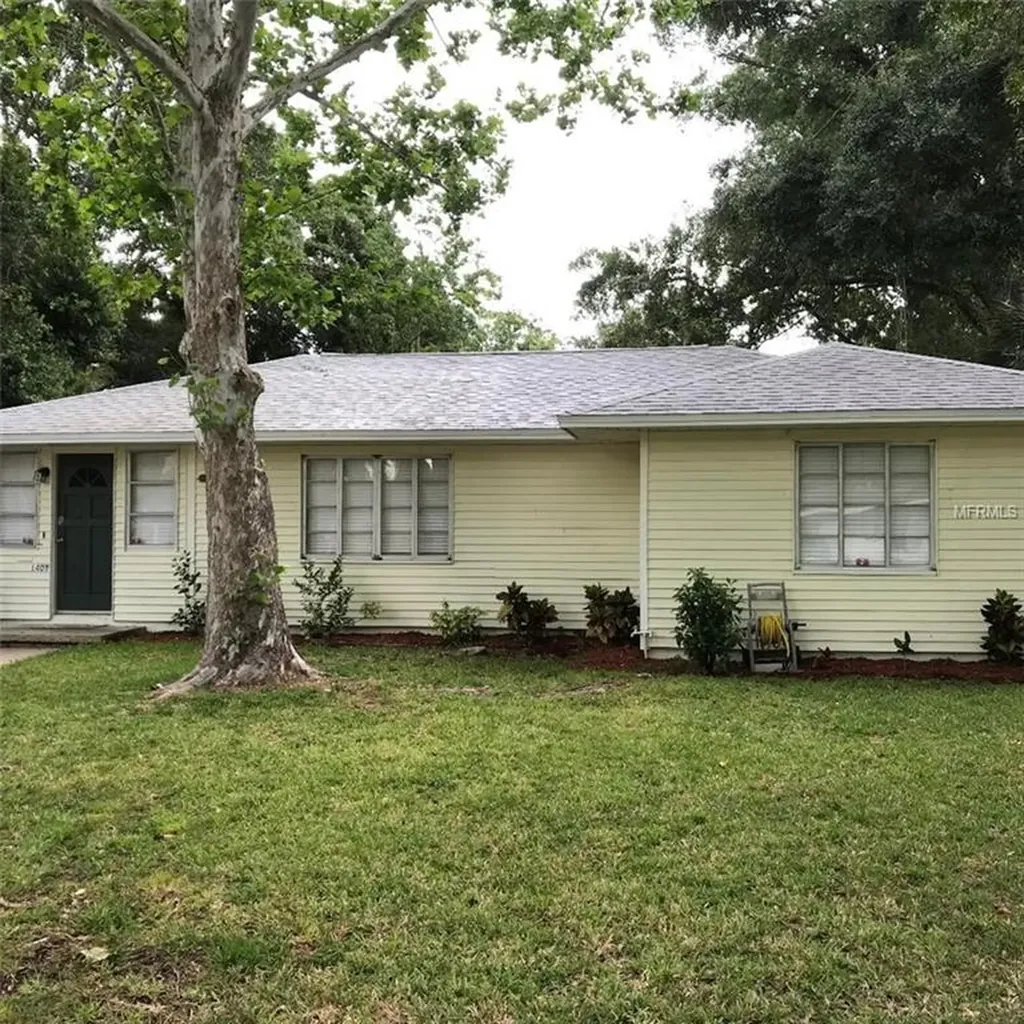 1409 30th Street W Bradenton FL 34205