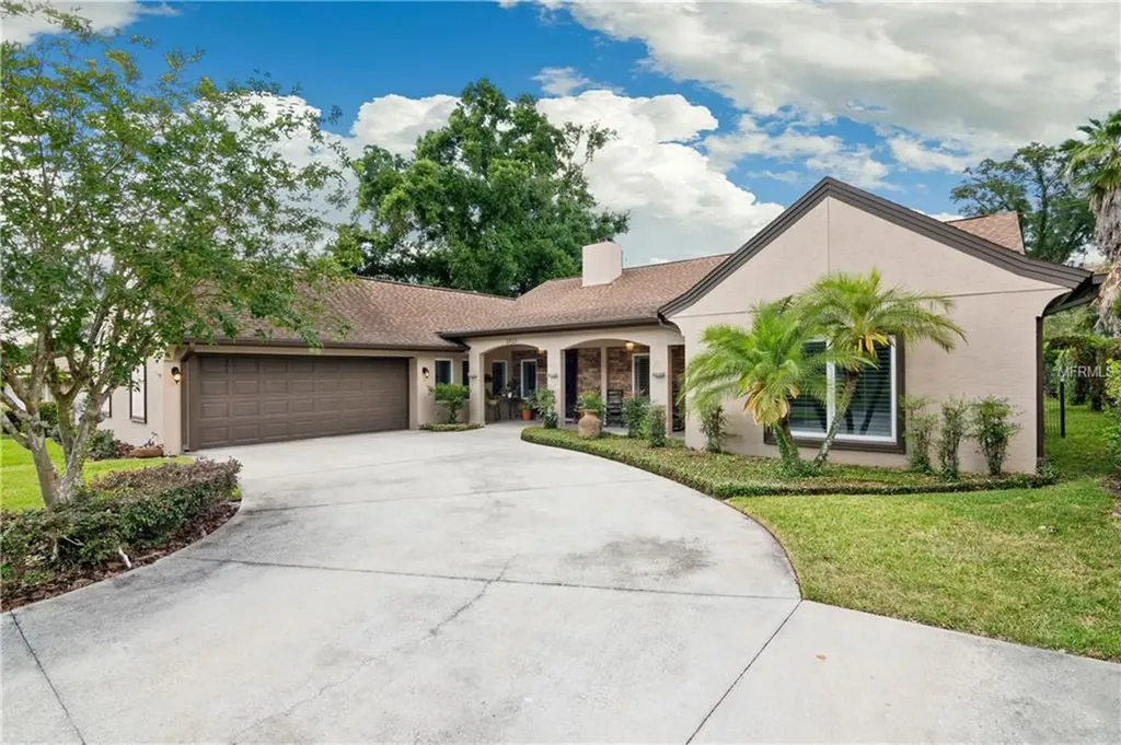 1813 Antigua Drive Orlando FL 32806