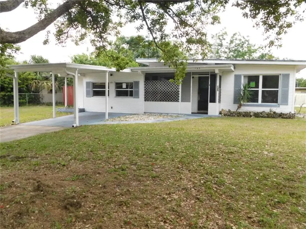125 N Sunland Drive Sanford FL 32773