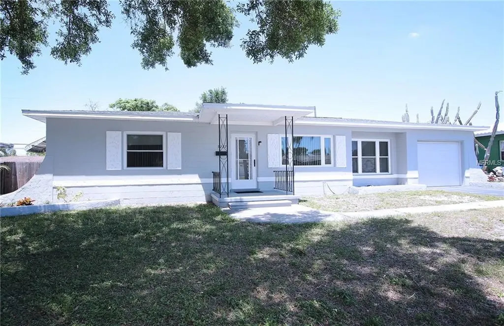 5237 24th Terrace N St Petersburg FL 33710
