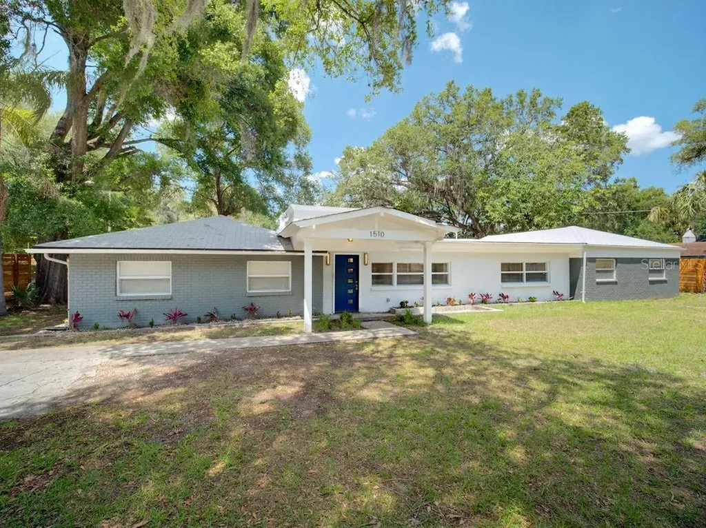 1510 E Sligh Avenue Tampa FL 33610