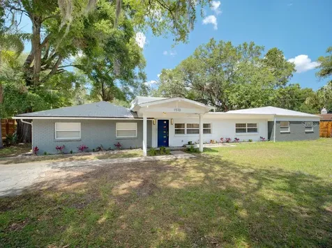 1510 E Sligh Avenue Tampa FL 33610