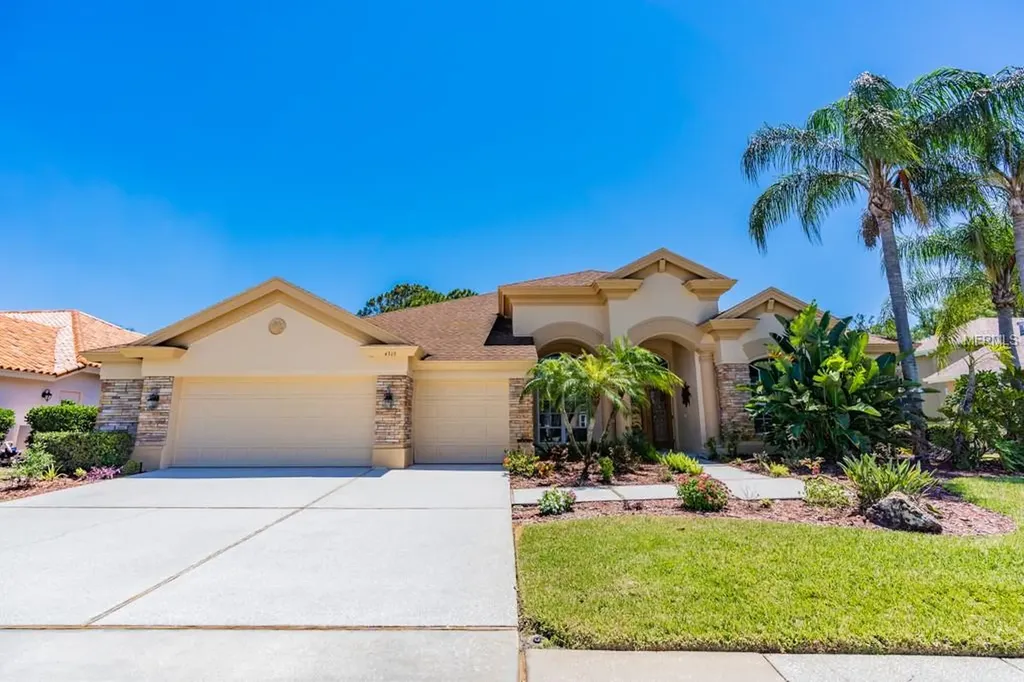 4319 Radcliffe Drive Palm Harbor FL 34685