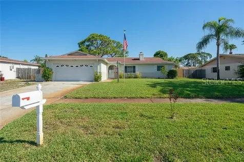 9197 78th Place Seminole FL 33777