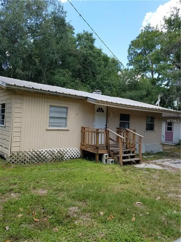 106 6th Street NE Ruskin FL 33570