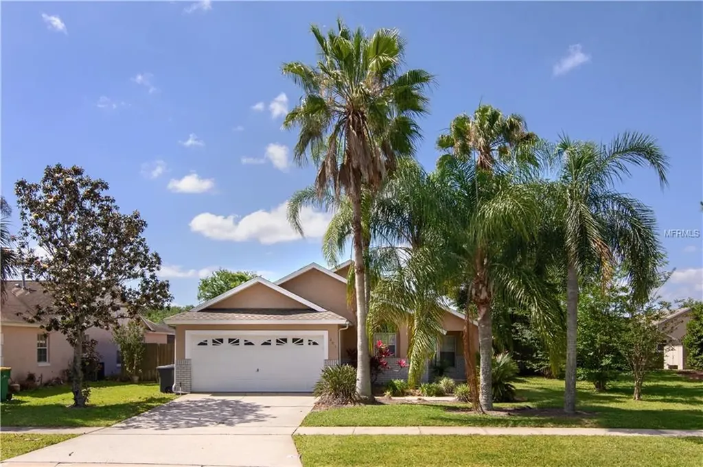 203 Indian Point Circle Kissimmee FL 34746