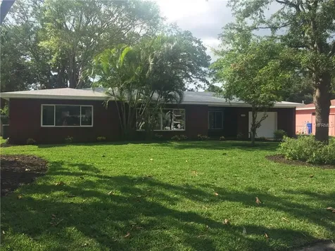 1570 Robinson Drive N St Petersburg FL 33710