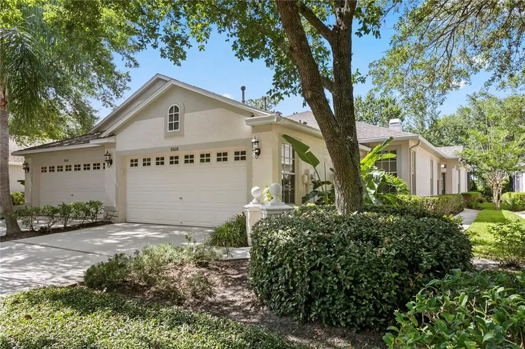8608 Snowy Owl Way Tampa FL 33647