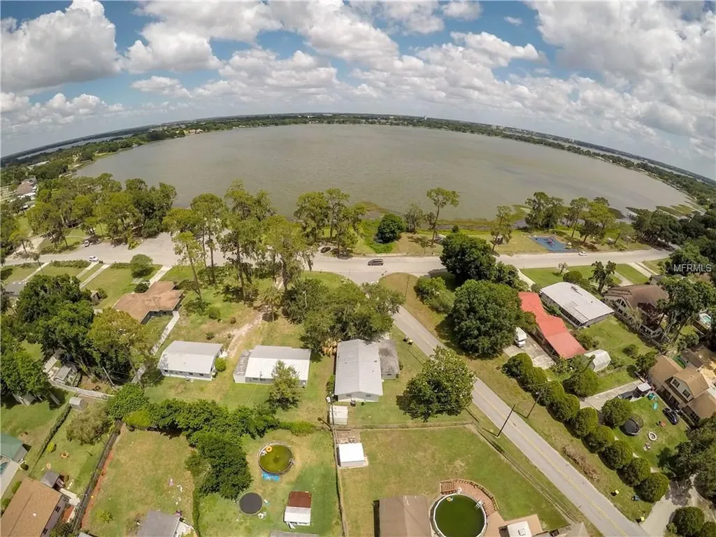 1501 W Lake Cannon Drive NW Winter Haven FL 33881