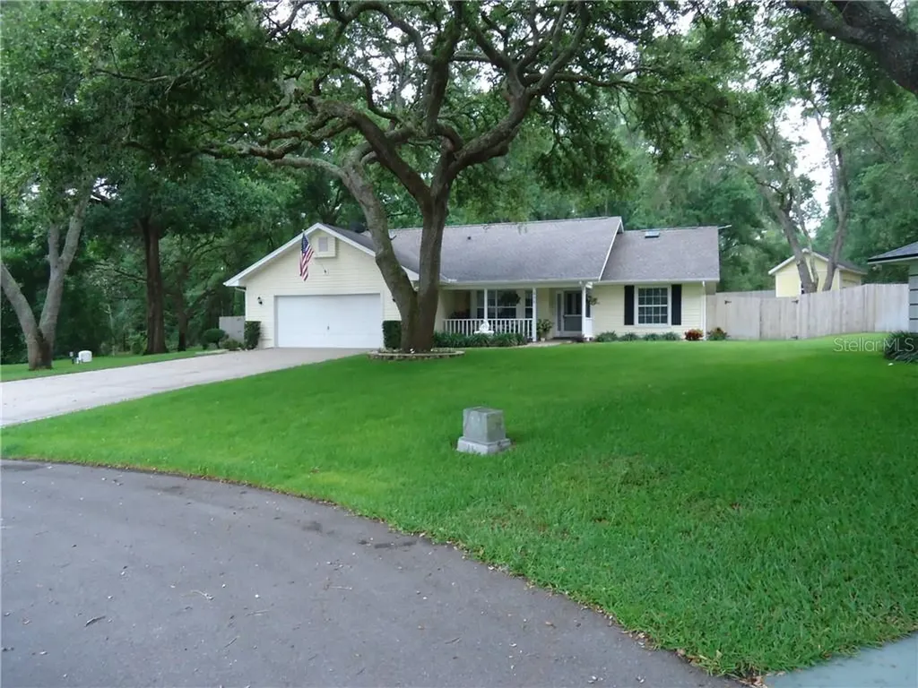 373 Carriage Lane Lady Lake FL 32159