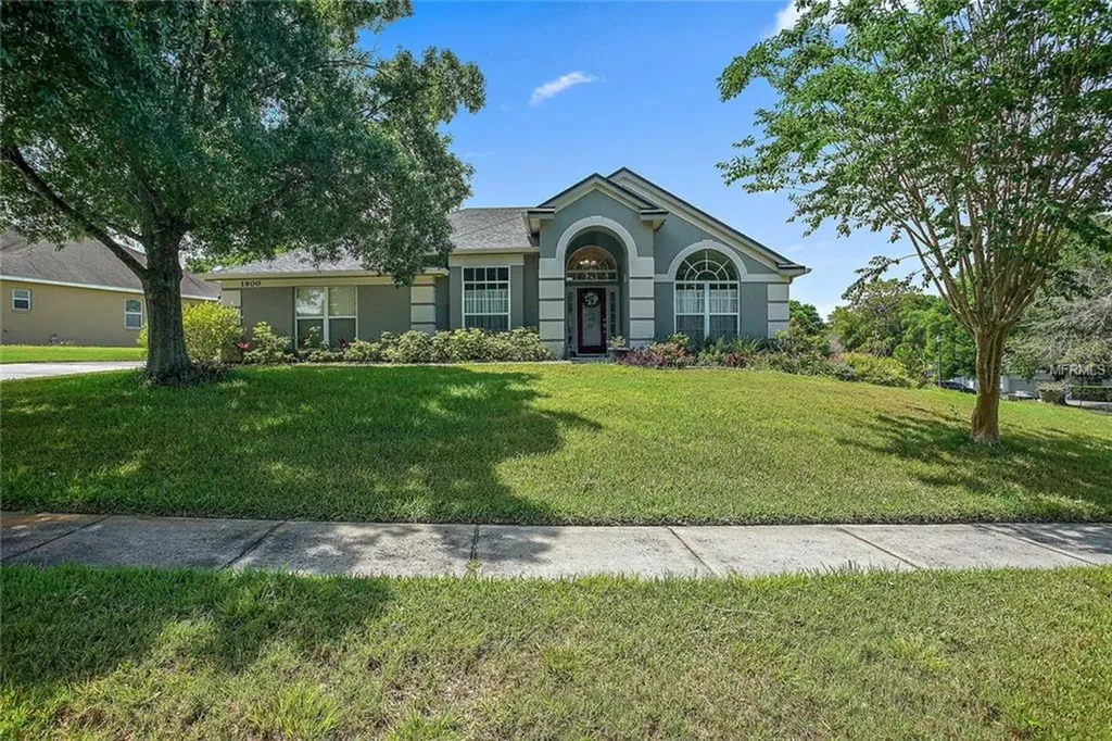 1900 Sweetwater Country Club Drive Apopka FL 32712