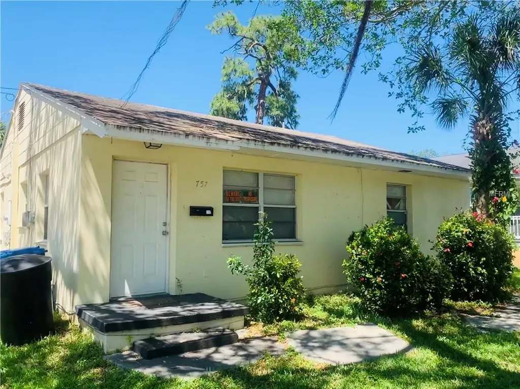 757 18th Avenue S St Petersburg FL 33705