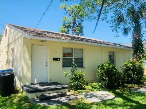 757 18th Avenue S St Petersburg FL 33705