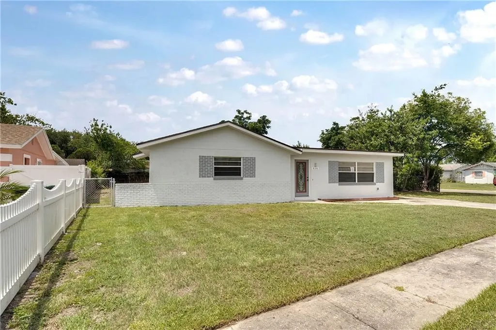 8336 Quisqualis Drive Orlando FL 32822