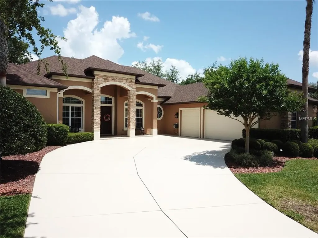 12832 Magnolia Pointe Boulevard Clermont FL 34711