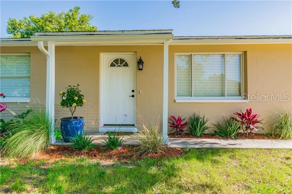 8302 77th Avenue Seminole FL 33777