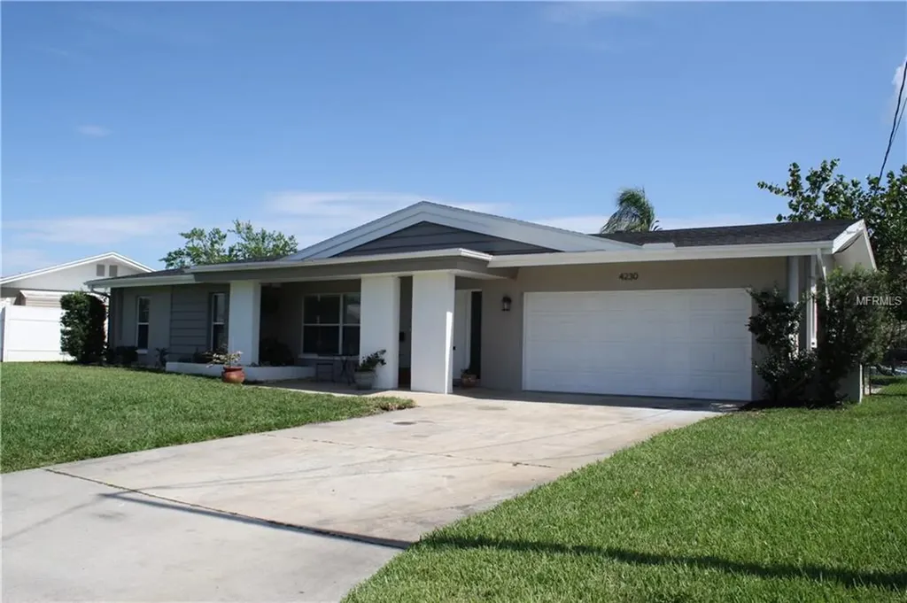 4230 13th Way NE St Petersburg FL 33703