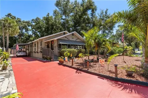 917 17th Street W Bradenton FL 34205
