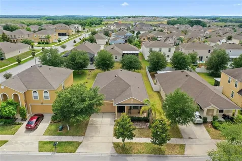 404 Nuestra Place Groveland FL 34736