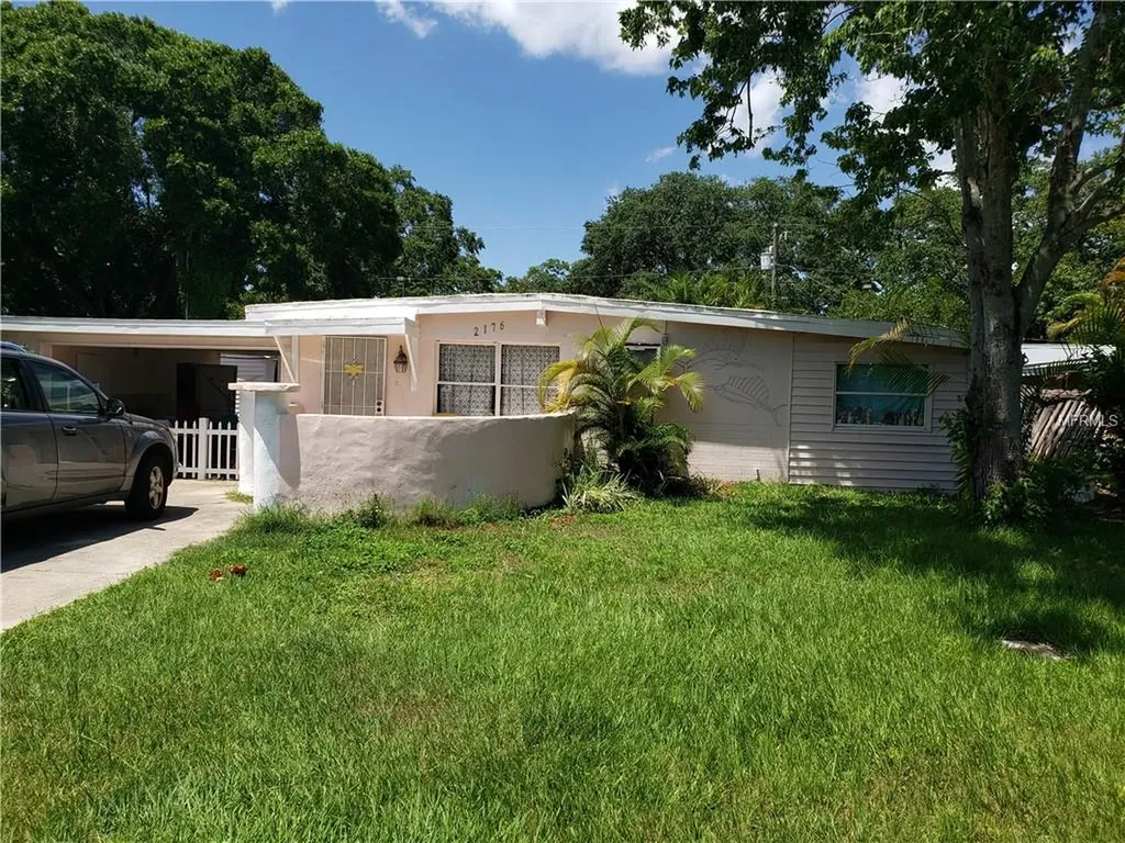 2176 Alemanda Drive Clearwater FL 33764