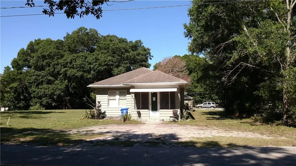 5806 N Lincoln Avenue Tampa FL 33614