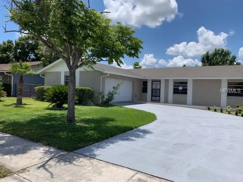 10226 Brownwood Avenue Orlando FL 32825