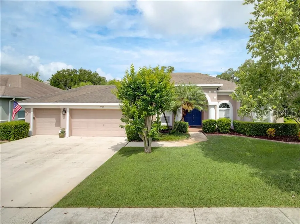 2907 Mossy Timber Trail Valrico FL 33596