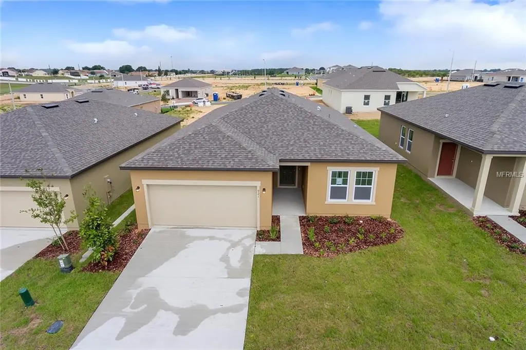 921 Orchid Grove Boulevard Davenport FL 33837