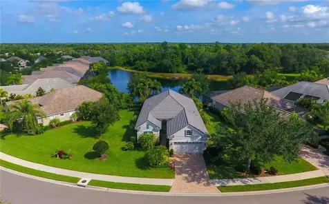 12107 Thornhill Court Lakewood Ranch FL 34202
