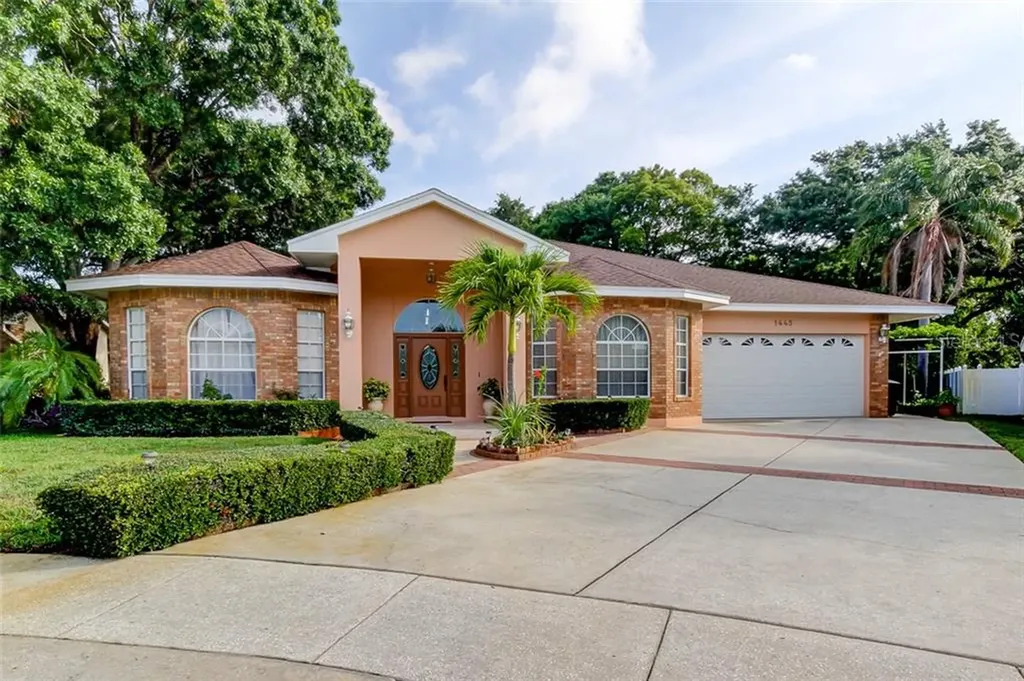 1445 Premier Village Way Clearwater FL 33764