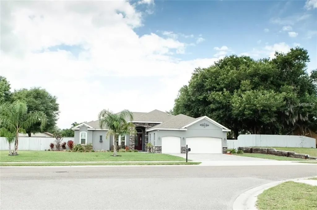 1544 Lancashire Way Deland FL 32720