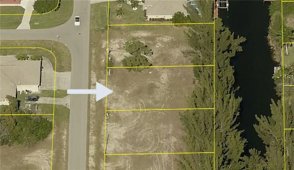 2015 SW 17th Place Cape Coral FL 33991