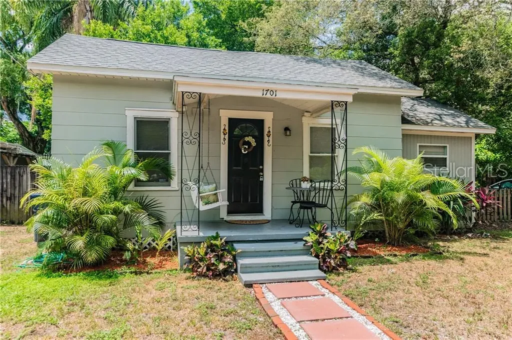 1701 E Powhatan Avenue Tampa FL 33610