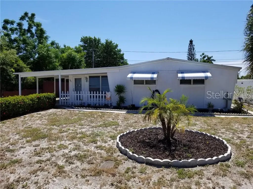 841 65th Street S St Petersburg FL 33707