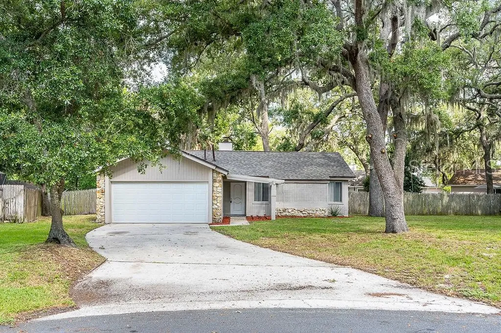 105 Whispering Pines Court Sanford FL 32773